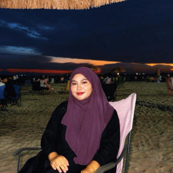 Babysitter in Puchong: Teacher Qila