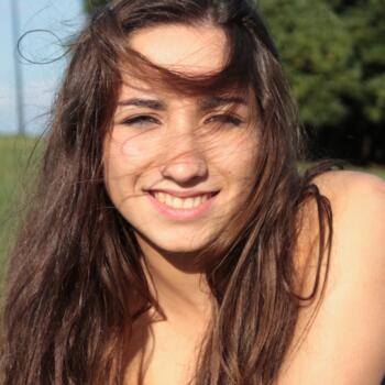 Canguro en Gijón: Ángela