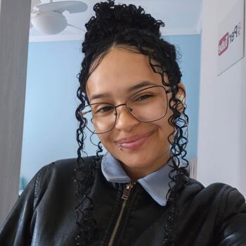 Babysitting job in Indaiatuba: babysitting job Laisla