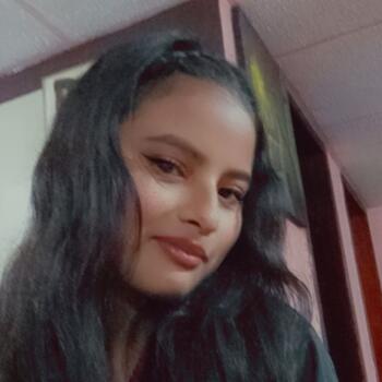 Babysitter in Quito: Valeria