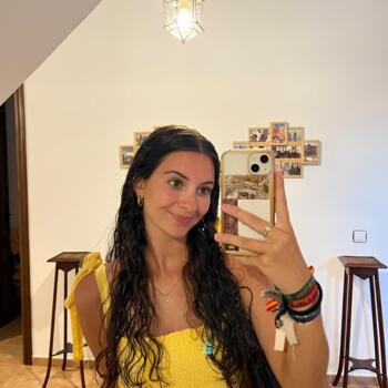 Babysitter in Lepe: Delfina Angela