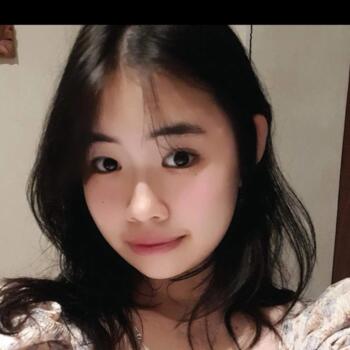 Babysitter in Daejeon: Fay