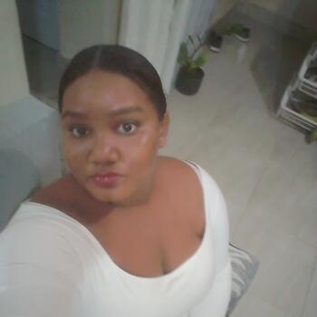 Babysitter in Punta Cana: Evelin