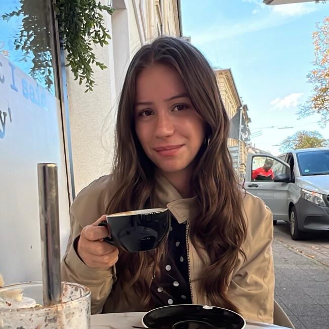 Babysitter in Offenburg: Anne