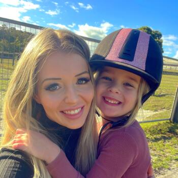 Babysitting job in Deloraine: babysitting job Hayley