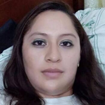 Babysitter στην περιοχή Κίτο: Nidia