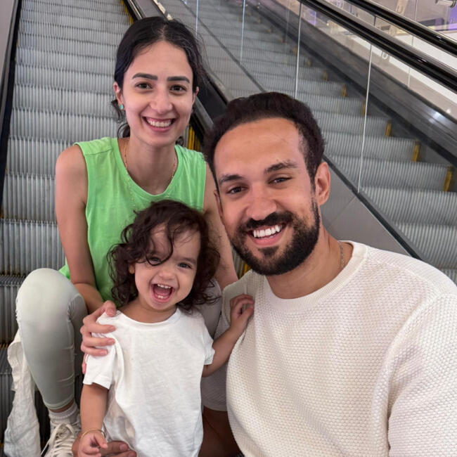 وظيفة جليسة أطفال في إمارة الشارقة: Khaled