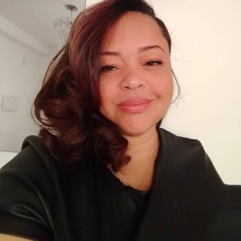 Babysitter in Canoas: Karina