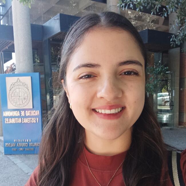 Niñera en Providencia: Emilia