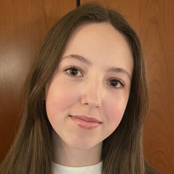 Babysitter in Sint-Niklaas: Emma