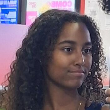 Babá em Uberaba: Thalita