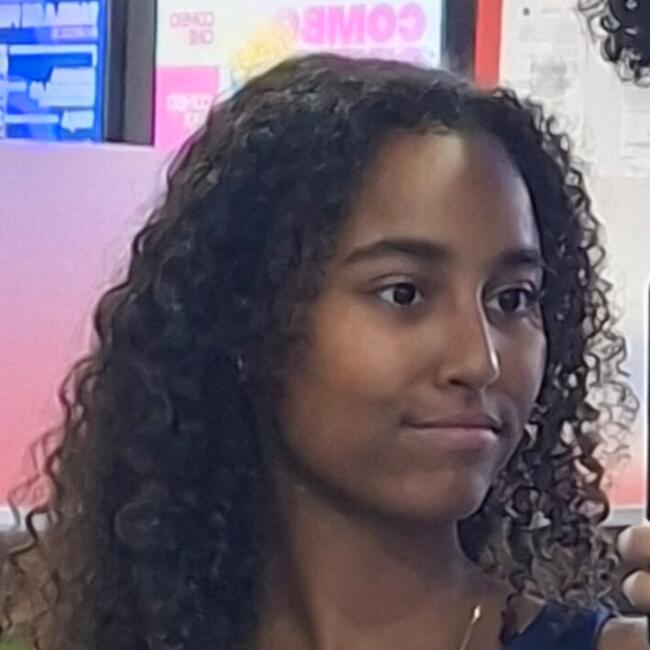 Babá em Uberaba: Thalita