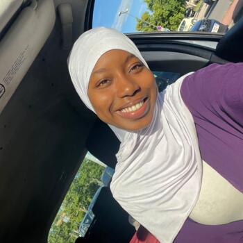 Baby-sitter Colombes: Aminata