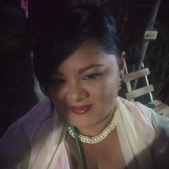 Niñera en David: Leiquis