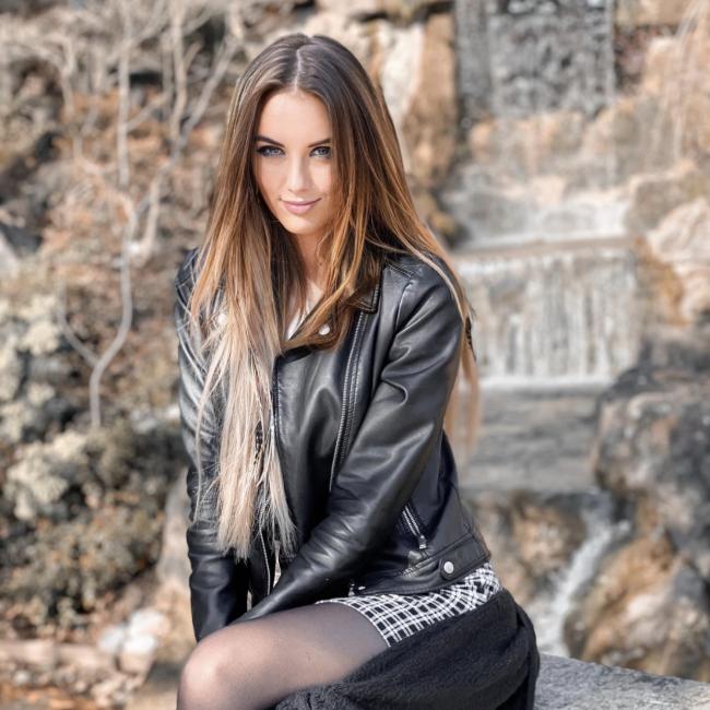 Barnvakt i Izegem: Lisa