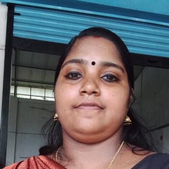 Babysitter in Kochi: Aiswarya