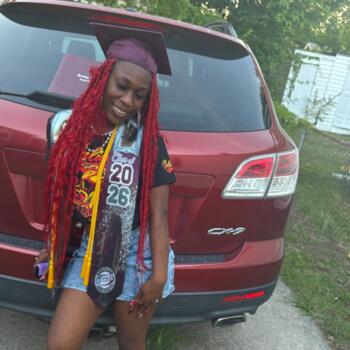 Babysitter in Newport News: Chrystiona