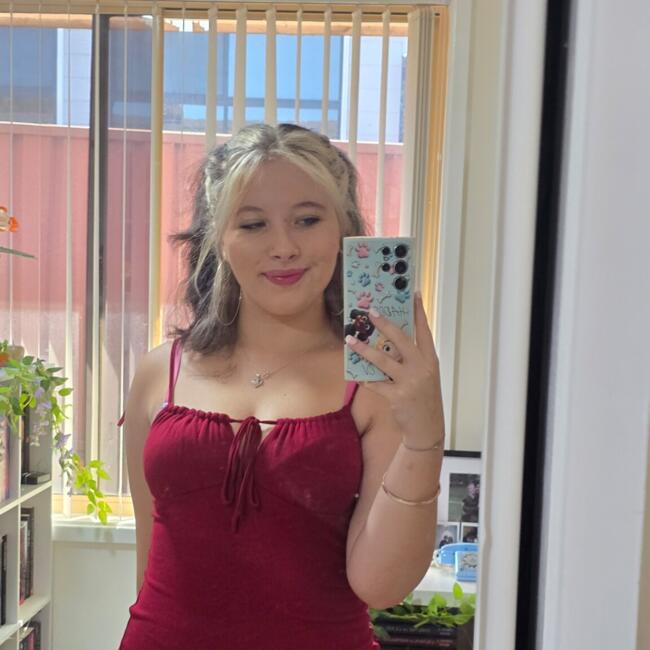 Babysitter in Sydney: Evelyn