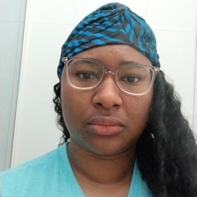 Babysitter in São José do Rio Preto: Adriele