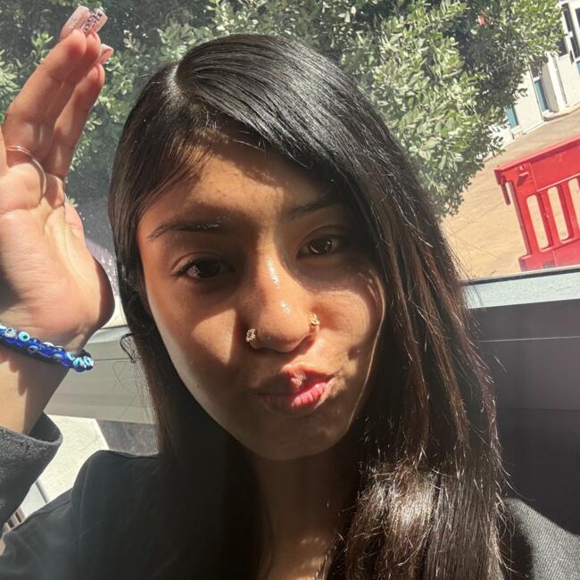 Babysitter in San Francisco: Saniya