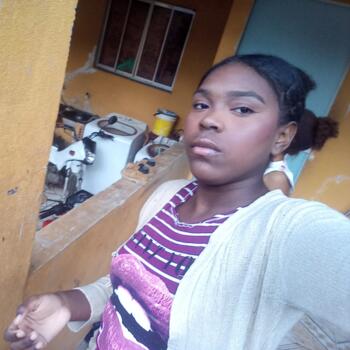 Babá em Angra dos Reis: Amanda