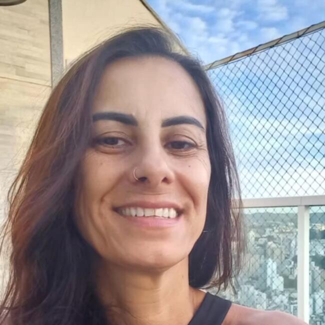 Babysitter in Juiz de Fora: Deborah