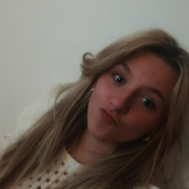 Babysitter in Morainvilliers: Juliette