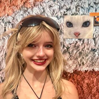 Babysitter in Sheffield: Caitlin