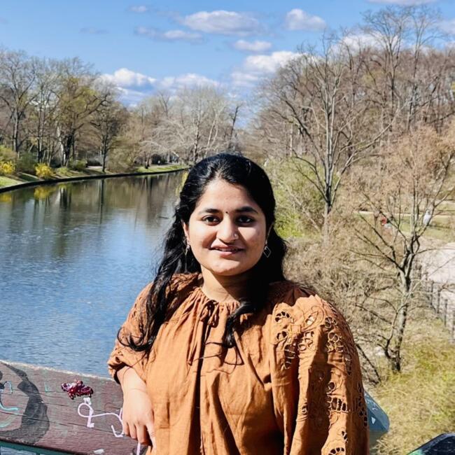 Babysitter in Berlin: Athira