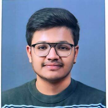 बम्बई में बेबीसिटर: Jenil