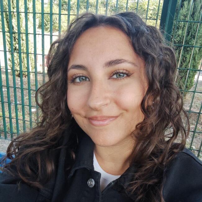 Babysitter a Margherita di Savoia: Annamaria