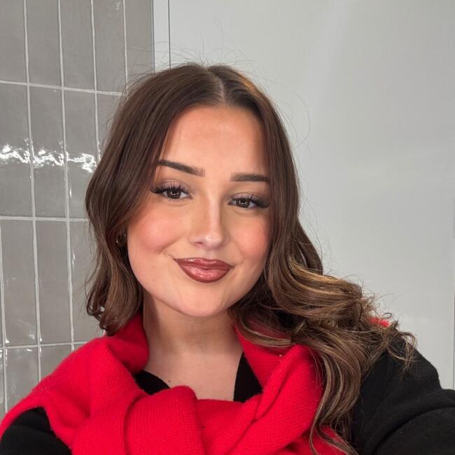 Babysitter in Surrey: Sidney