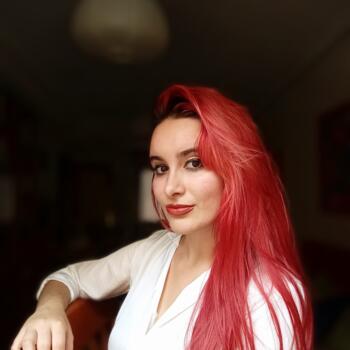 Niñera en Oviedo: María