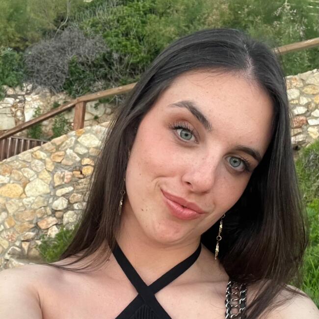 Baby-sitter in Langreo: Alba