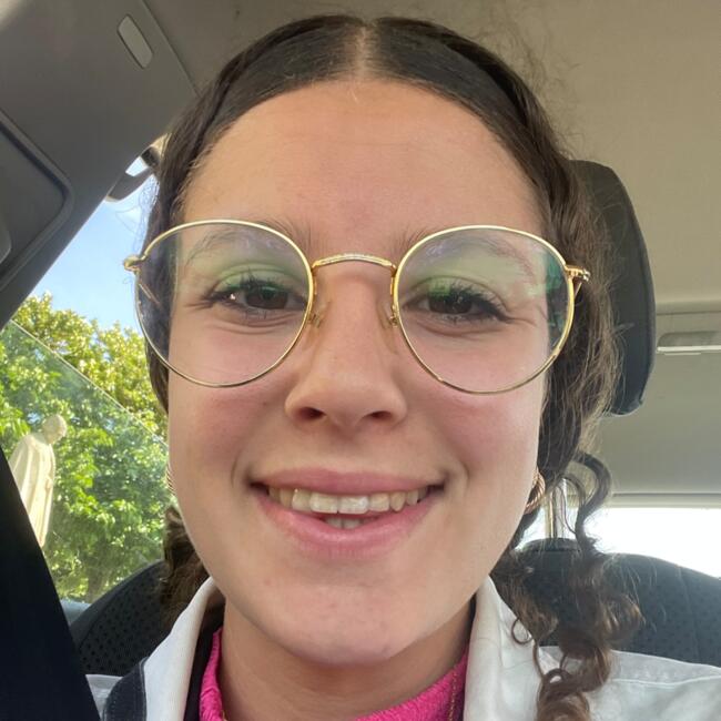 Babysitter in Les Sables-d'Olonne: Louane