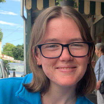 Babysitter Melbourne: Mietta