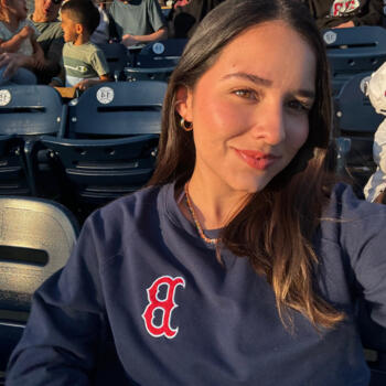 Babysitter in Caguas: Monica