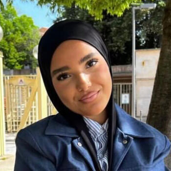 Babysitter in Bordeaux: Nassima