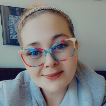 Baby-sitter in Midland: Shannon