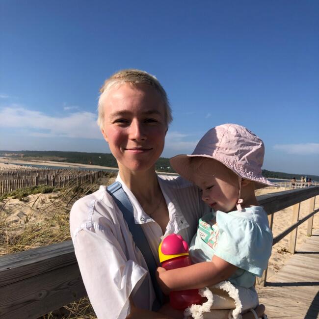 Babysitting job in Setúbal: Maria