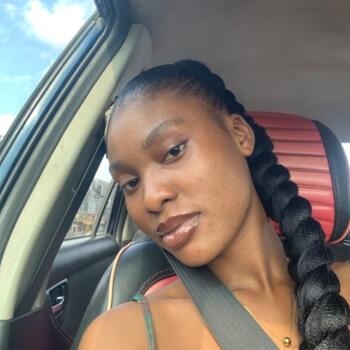 Babysitter Lagos: Ebikila