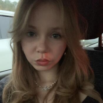 Babysitter in Lille: Jade