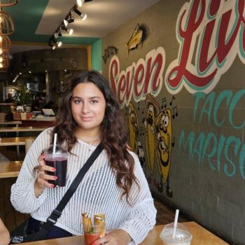 Babysitter Edmonton: Isabella