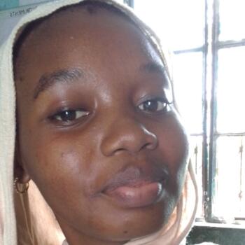 Babysitter Mombasa: Fatuma