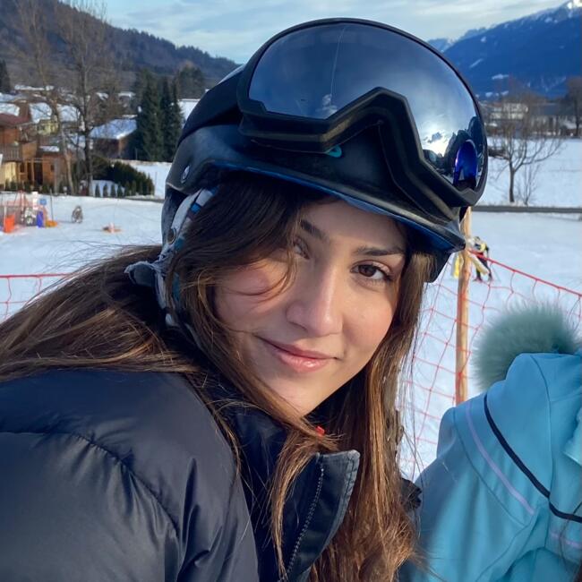 Babysitter in Trieste: Asya