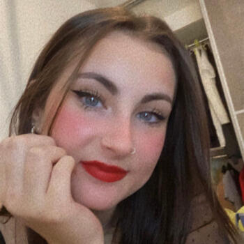 Babysitter in Laval: Cynthia