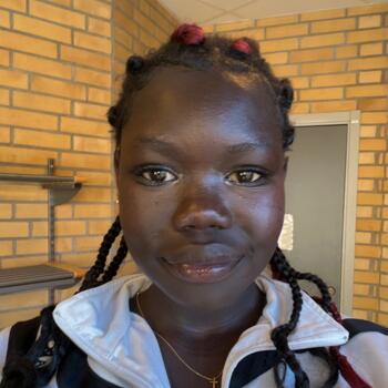 Barnvakt i Genarp: Maria