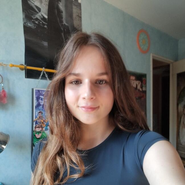 Babysitter in Bayonne: Inès