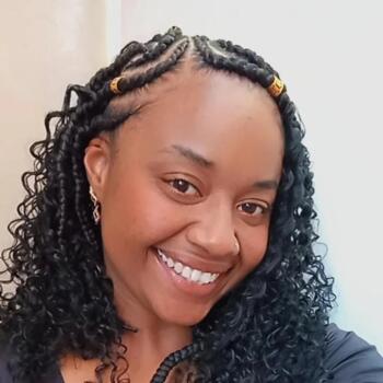 Emprego de babá em São Fidélis: emprego de babá Mariane