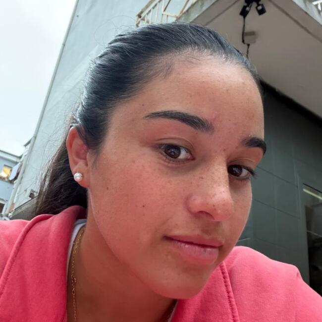 Babysitter in Torrelavega: Sofia